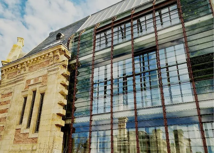 La Zoologie & Szálloda Bordeaux